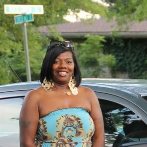 Meet your Posher, Melissa